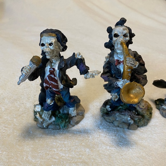 Band of 4 Skeleton Musician Figures - Picture 3 of 13